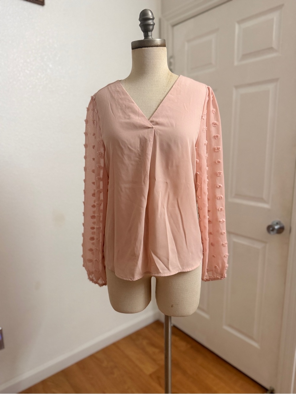 Women's V-Neck Pink Blouse with Textured Sleeve Detail